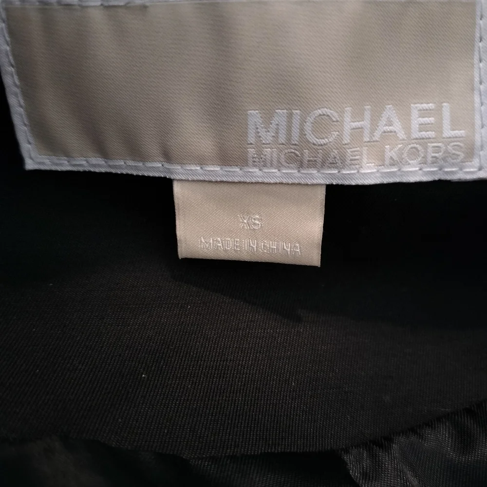 Michael Kors Women’s Black Asymmetrical Zip Hooded Trench Coat Belted‎ XS